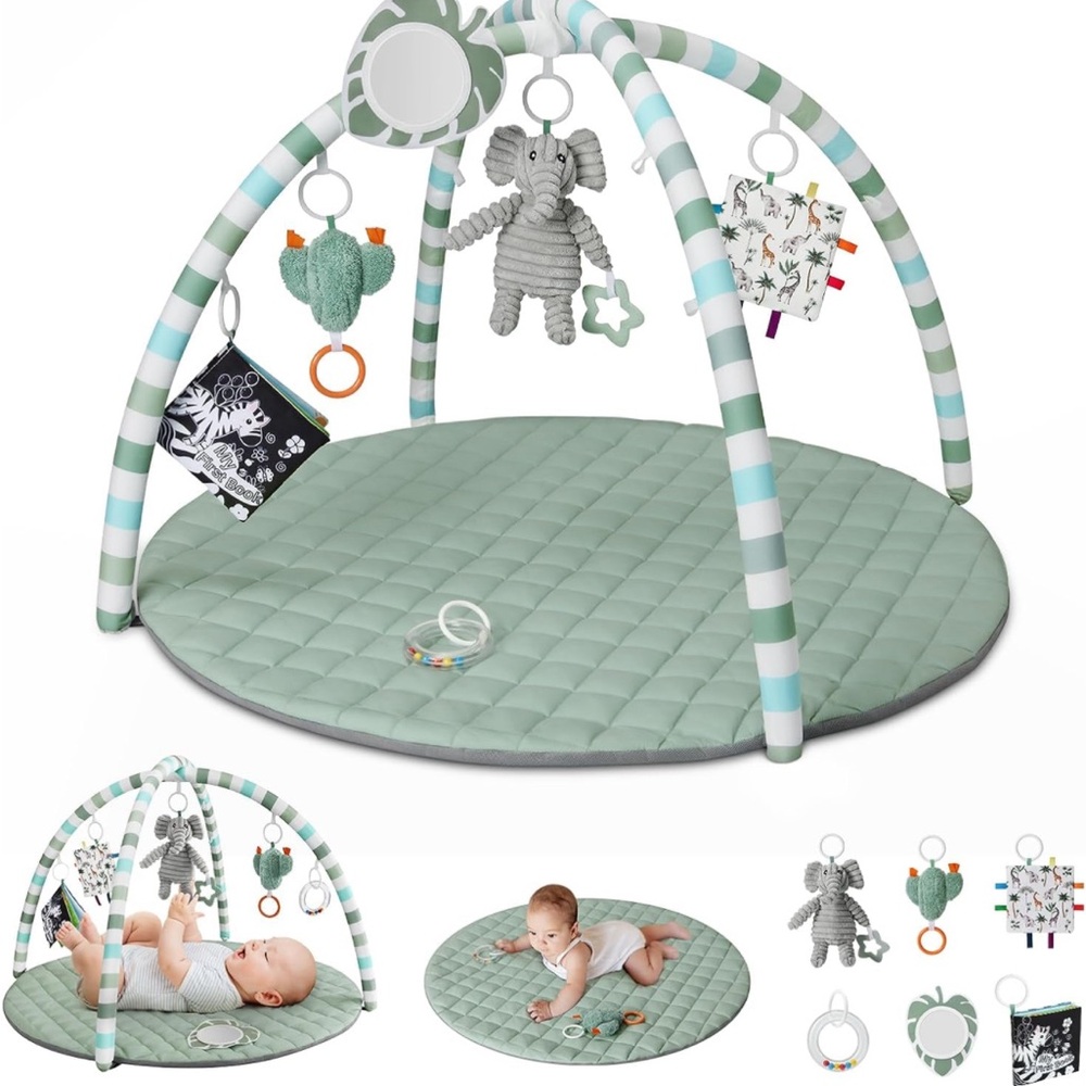 Baby tummy time Matt